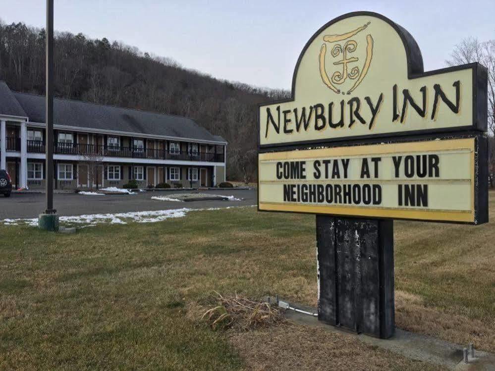 Newbury Inn Brookfield Exterior photo